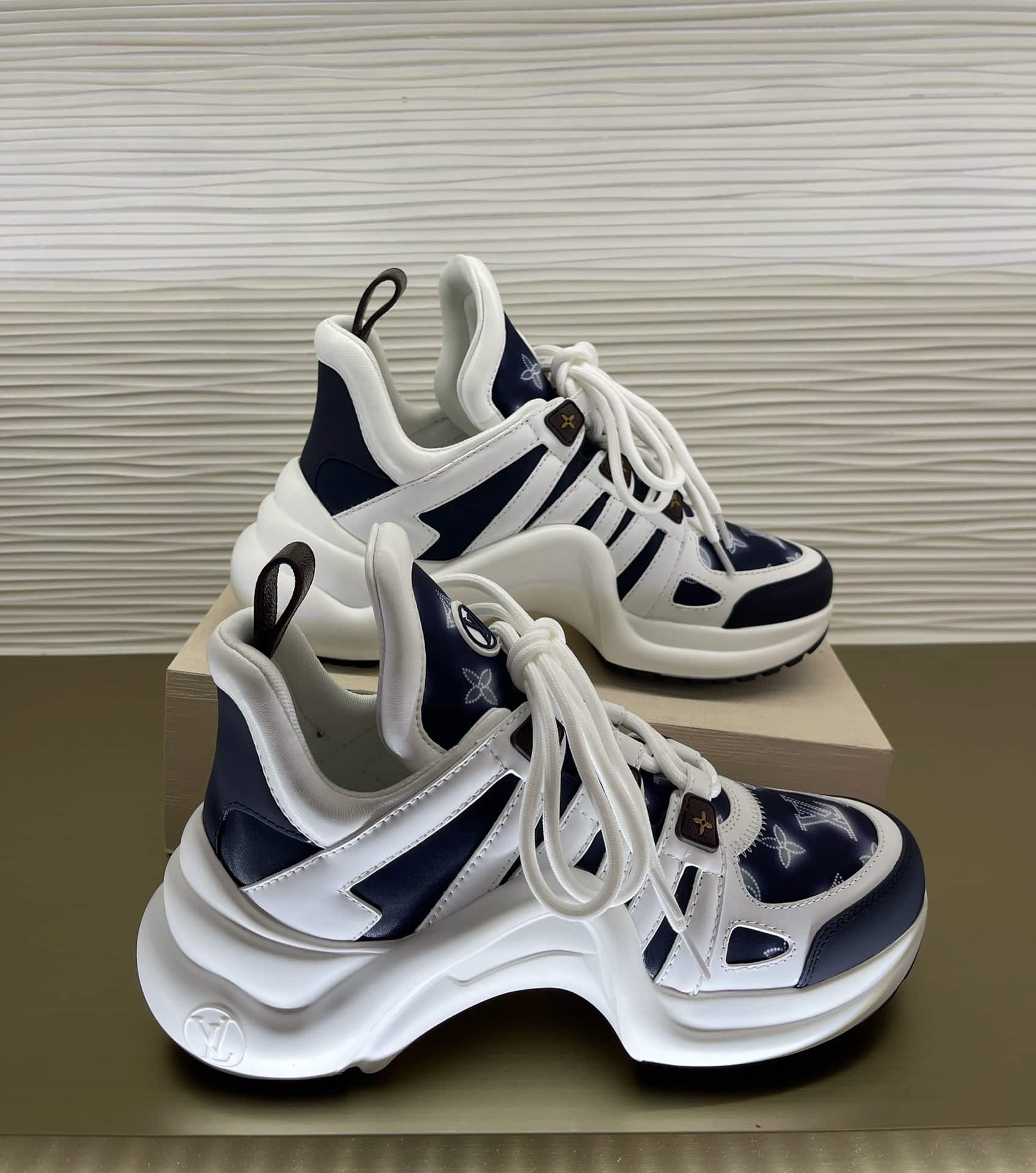 Louis Vuitton Archlight Sneaker Dark Blue 1A9Rx9