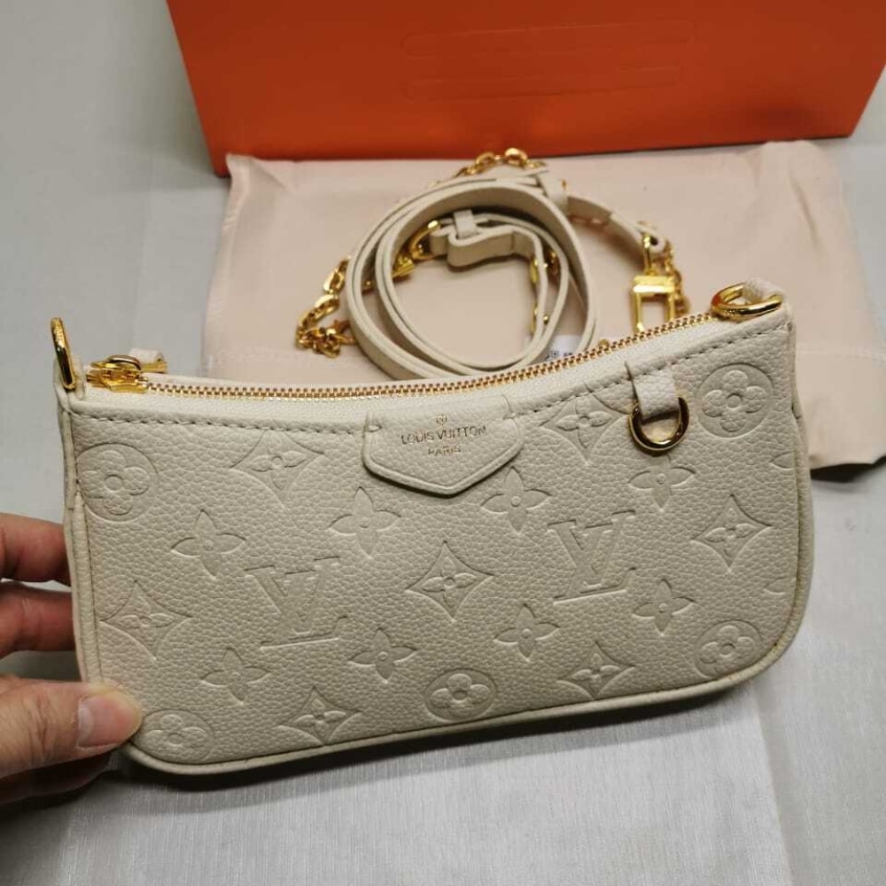 Louis Vuitton Easy Pouch On Strap Cream 19Cm M81066