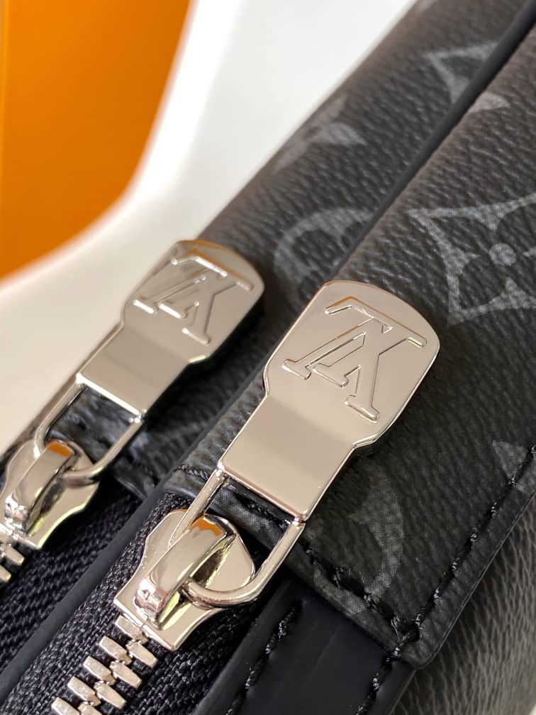Louis Vuitton Avenue Slingbag Monogram Macassar Black 30Cm