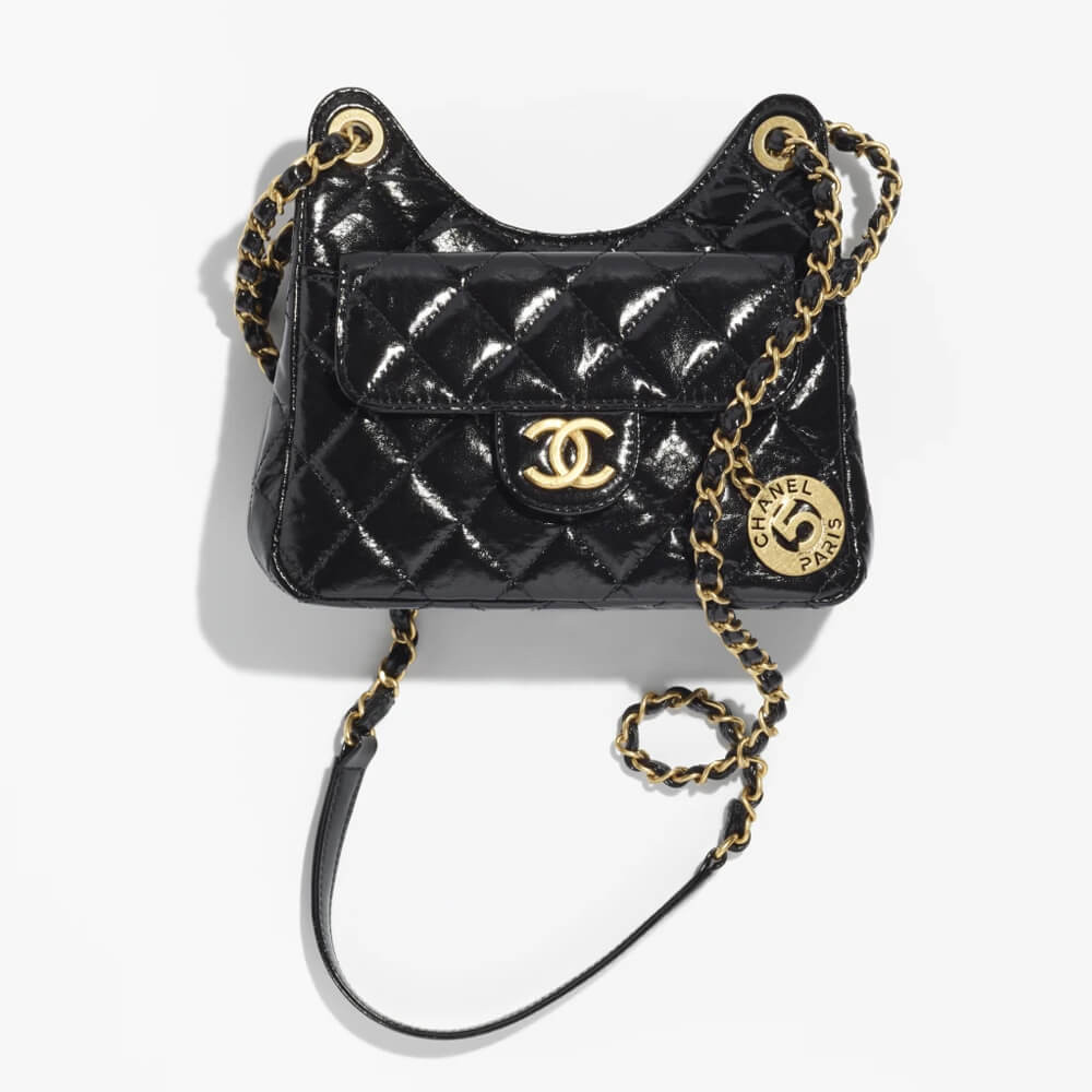 Chanel Small Hobo Bag in Shiny Crumpled Calfskin 19cm/7.5in