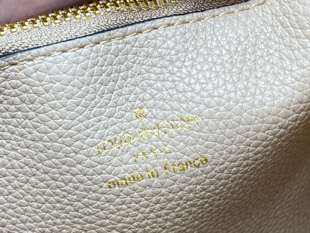 Louis Vuitton Neonoe Mm Beige 26Cm
