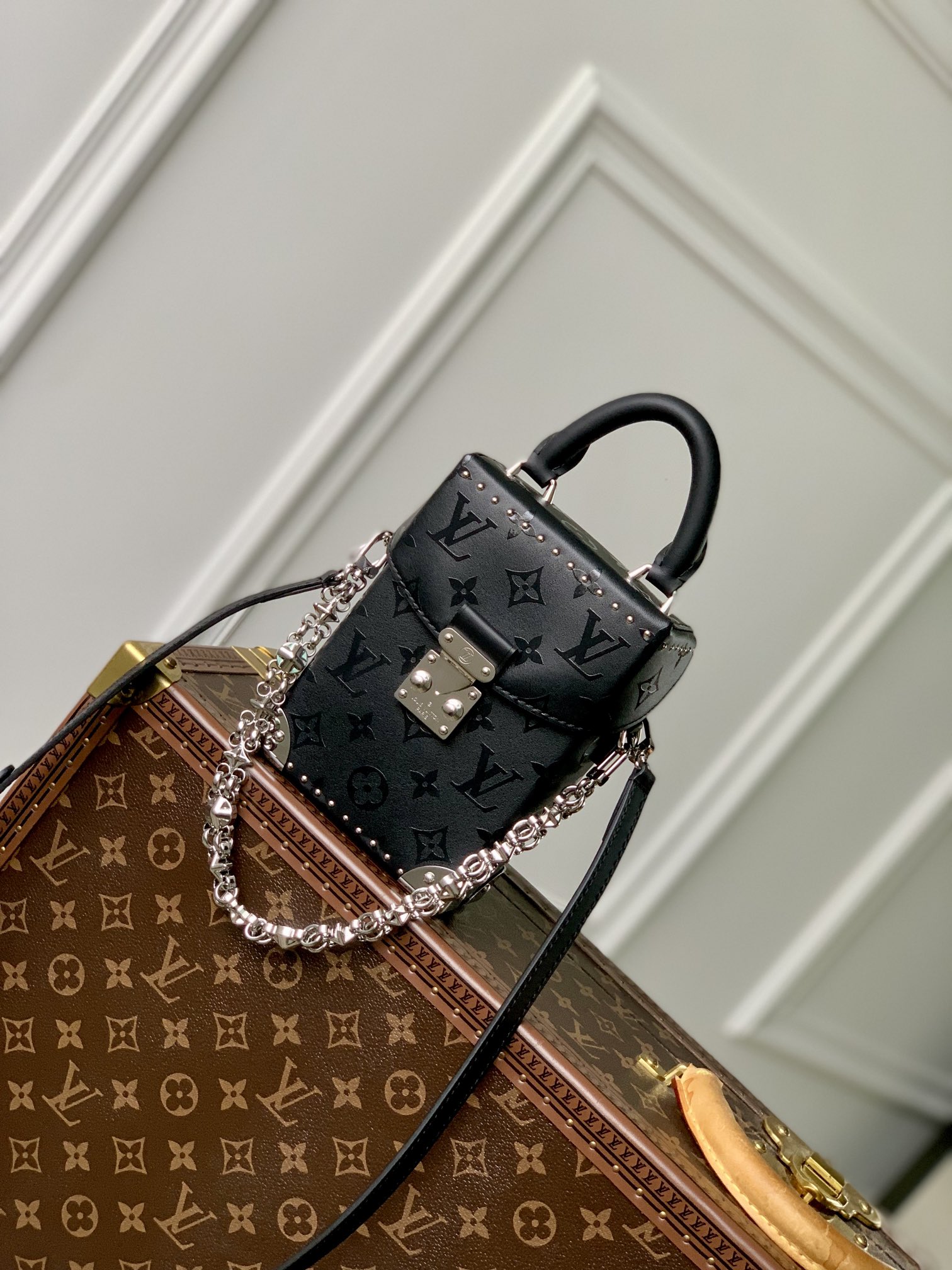Louis Vuitton M11269 Camera Box Black