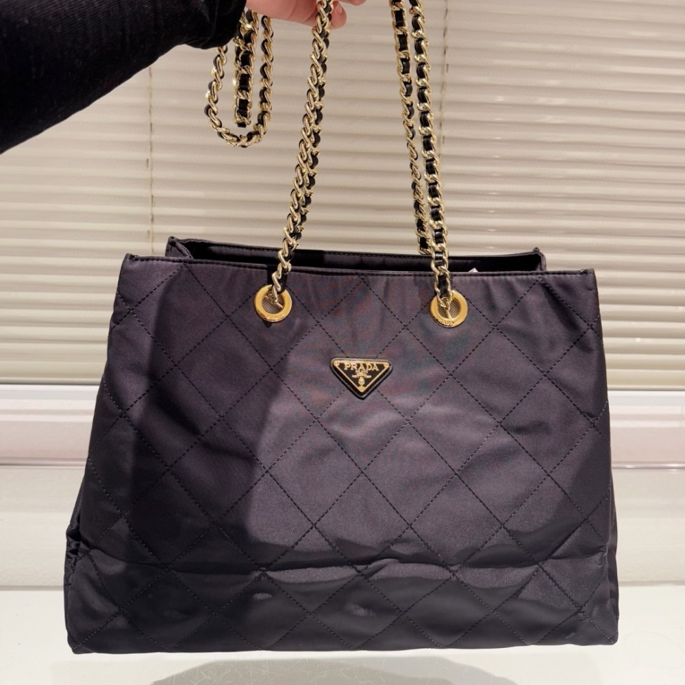 Prada Re Edition 1995 Re Nylon Tote Bag Black 42Cm