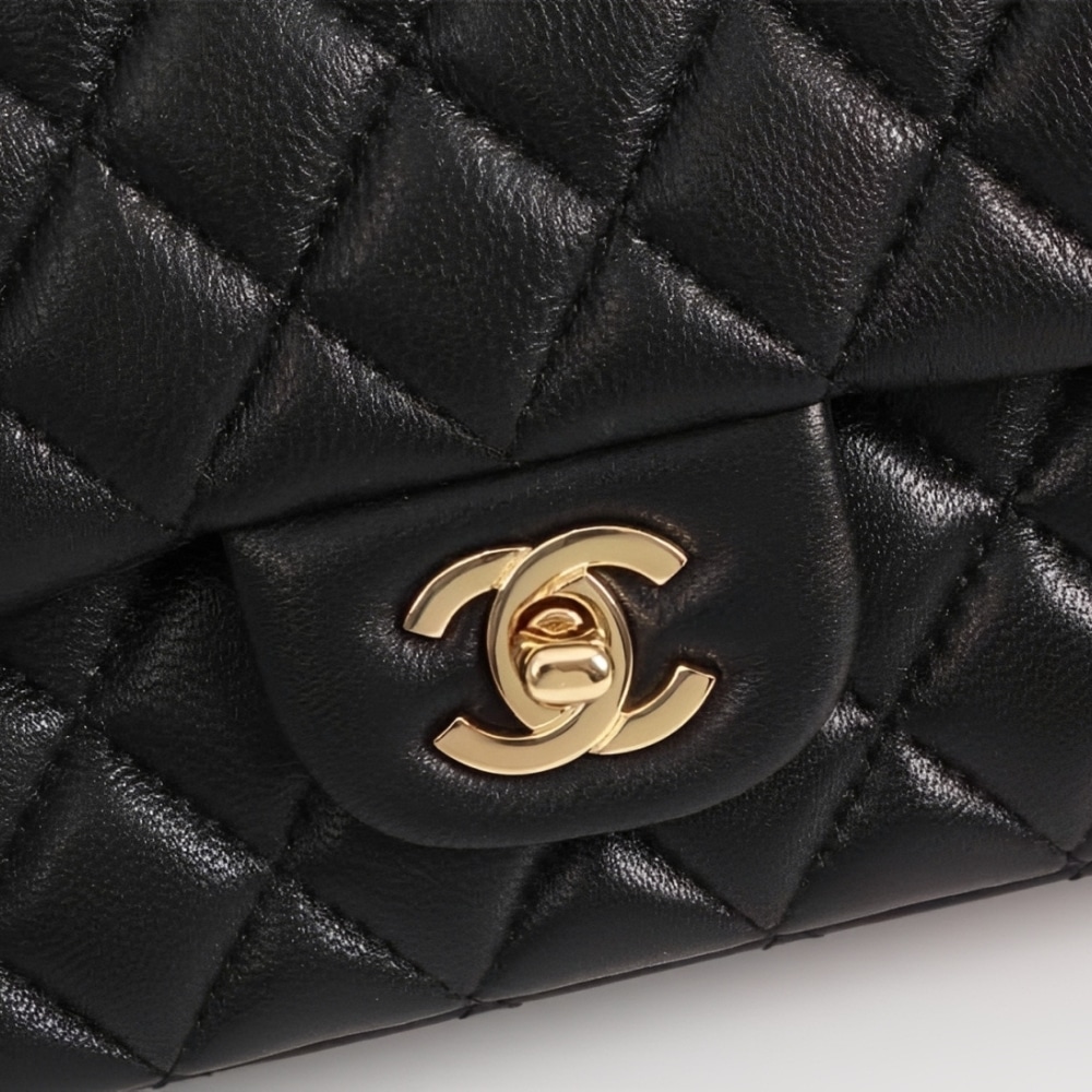 Chanel Classic Flap Black Gold Hardware 25Cm