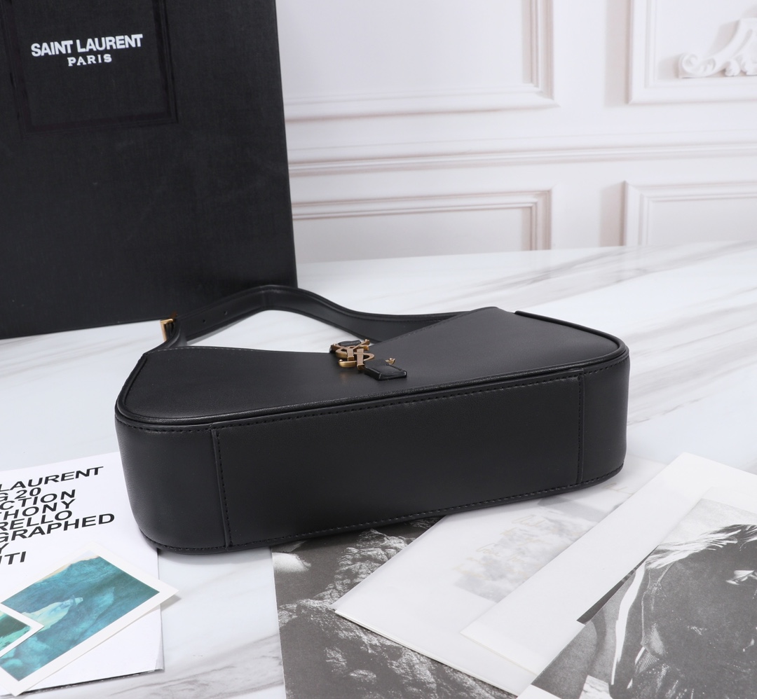 Saint Laurent Le 5 A 7 Hobo Bag In Smooth Leather Black Gold 23Cm