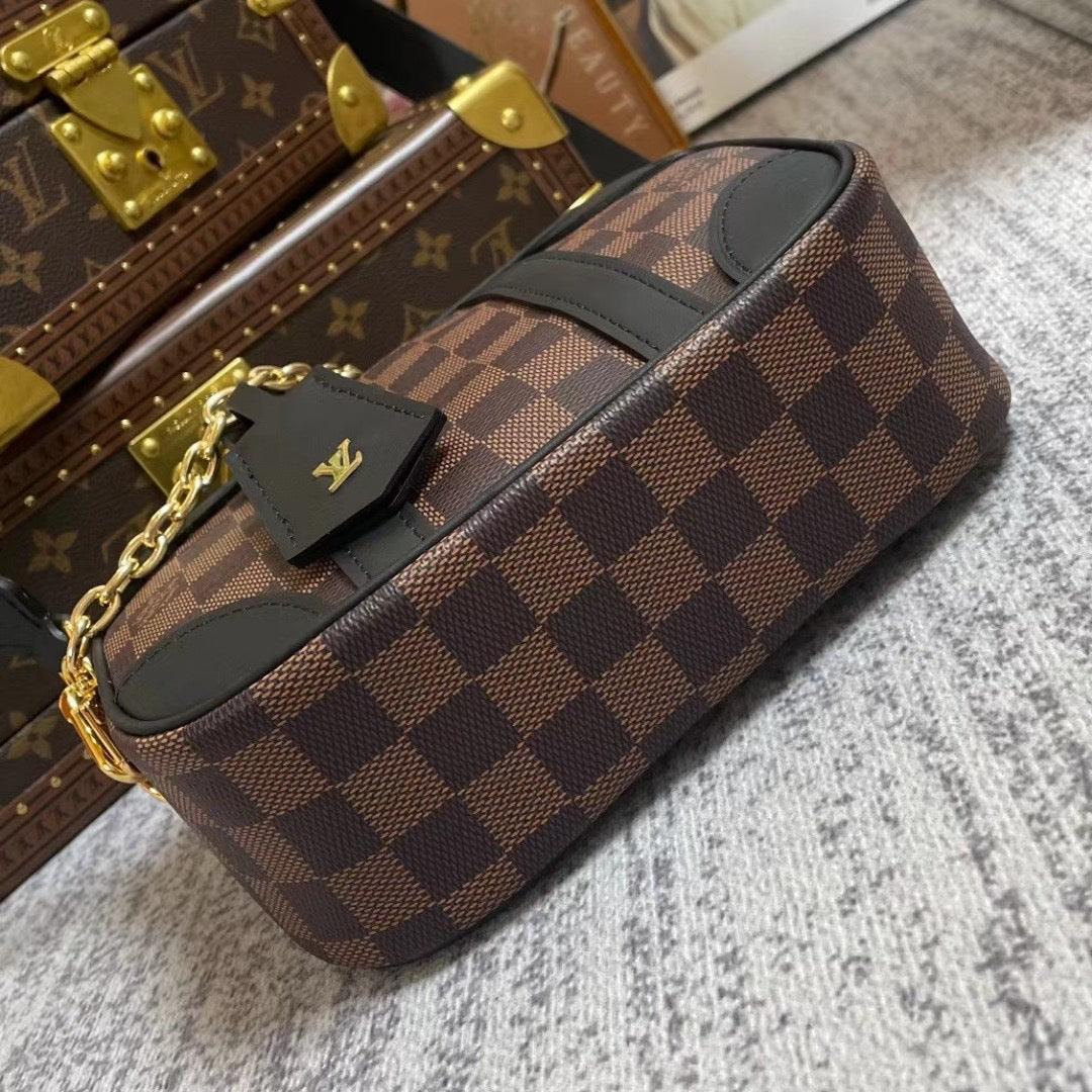 Louis Vuitton Valisette Souple Bb 19Cm Black