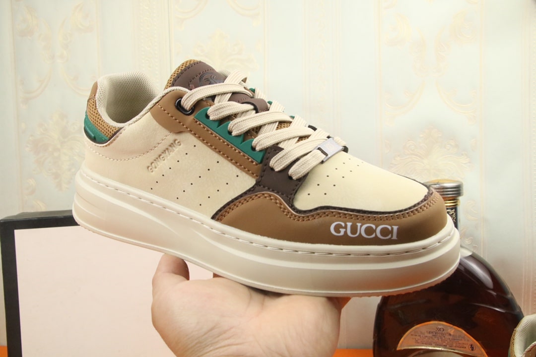 Gucci Gg Sneaker Leather In Beige And Green