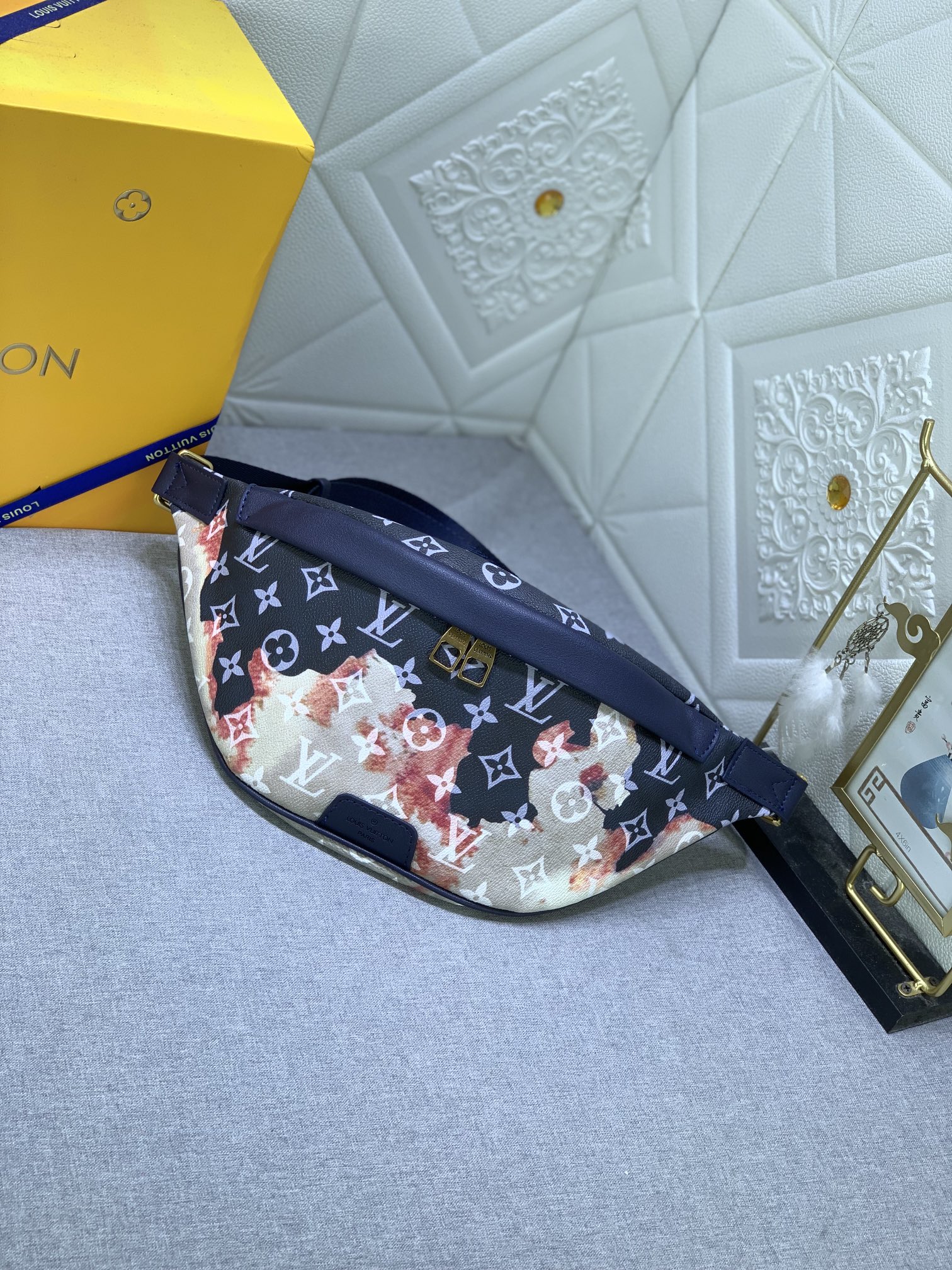 Louis Vuitton Discovery Bumbag Pm Ink Blue 44Cm M23905