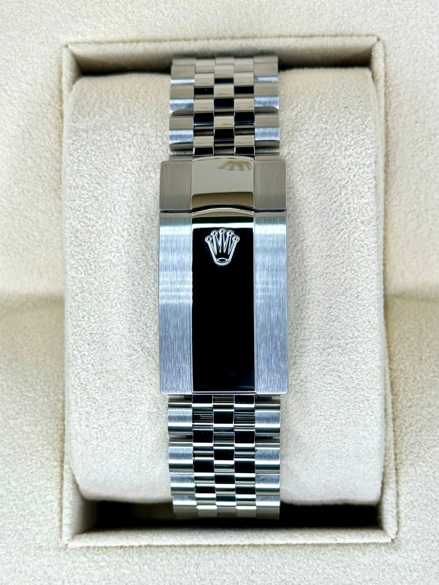 Rolex Sky-Dweller 41 mm Bright blue Dial 336934 Jubilee
