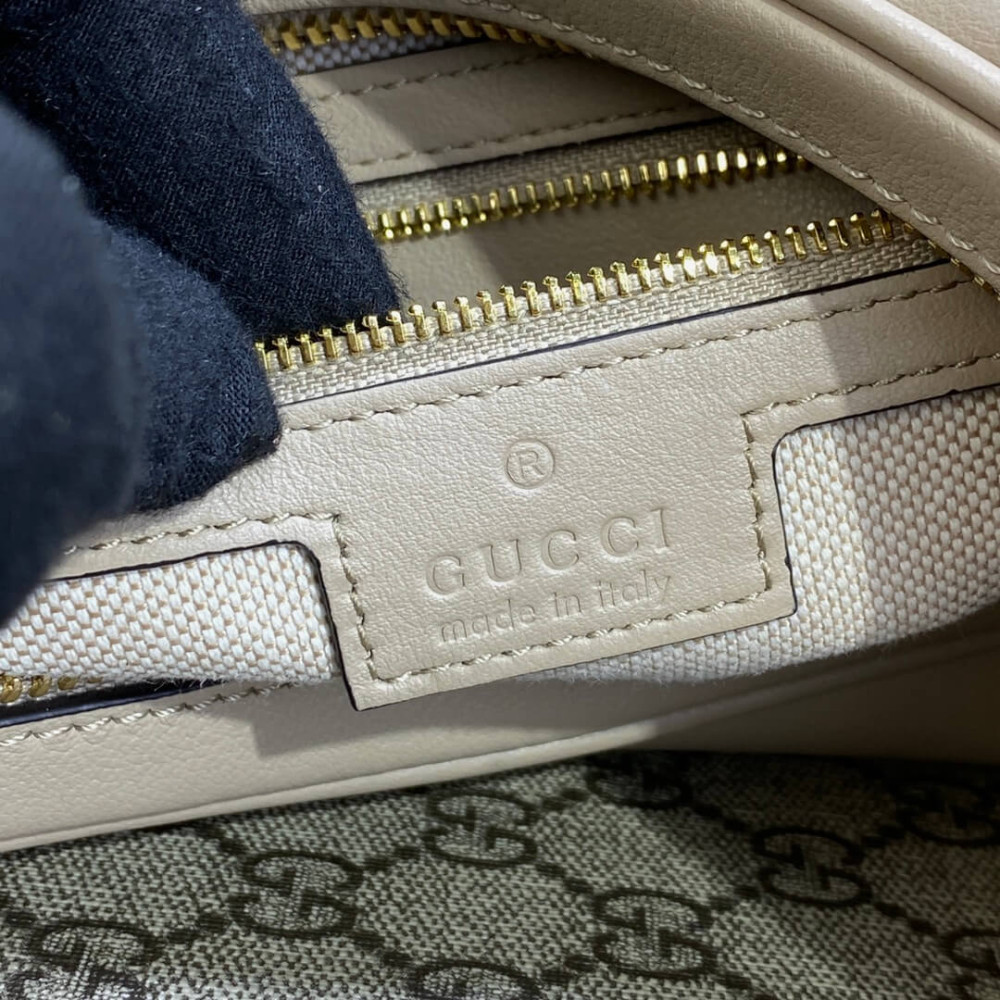 Gucci Oatmeal Leather Attache Medium Shoulder Bag