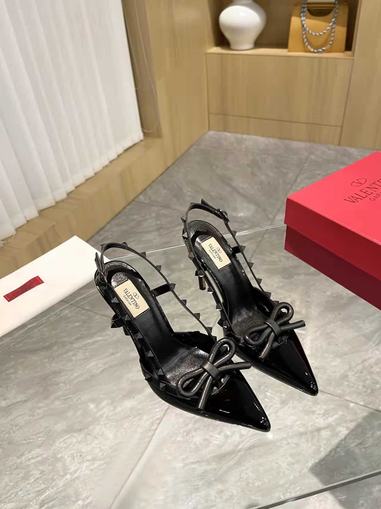 Valentino Rockstud Bow 100 Patent Slingback Pump Black
