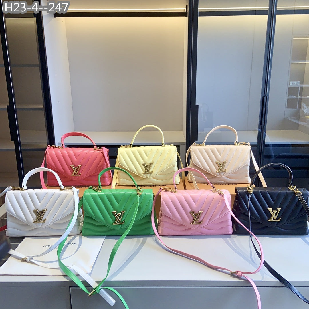 Louis Vuitton Hold Me Bag White 27Cm M21797
