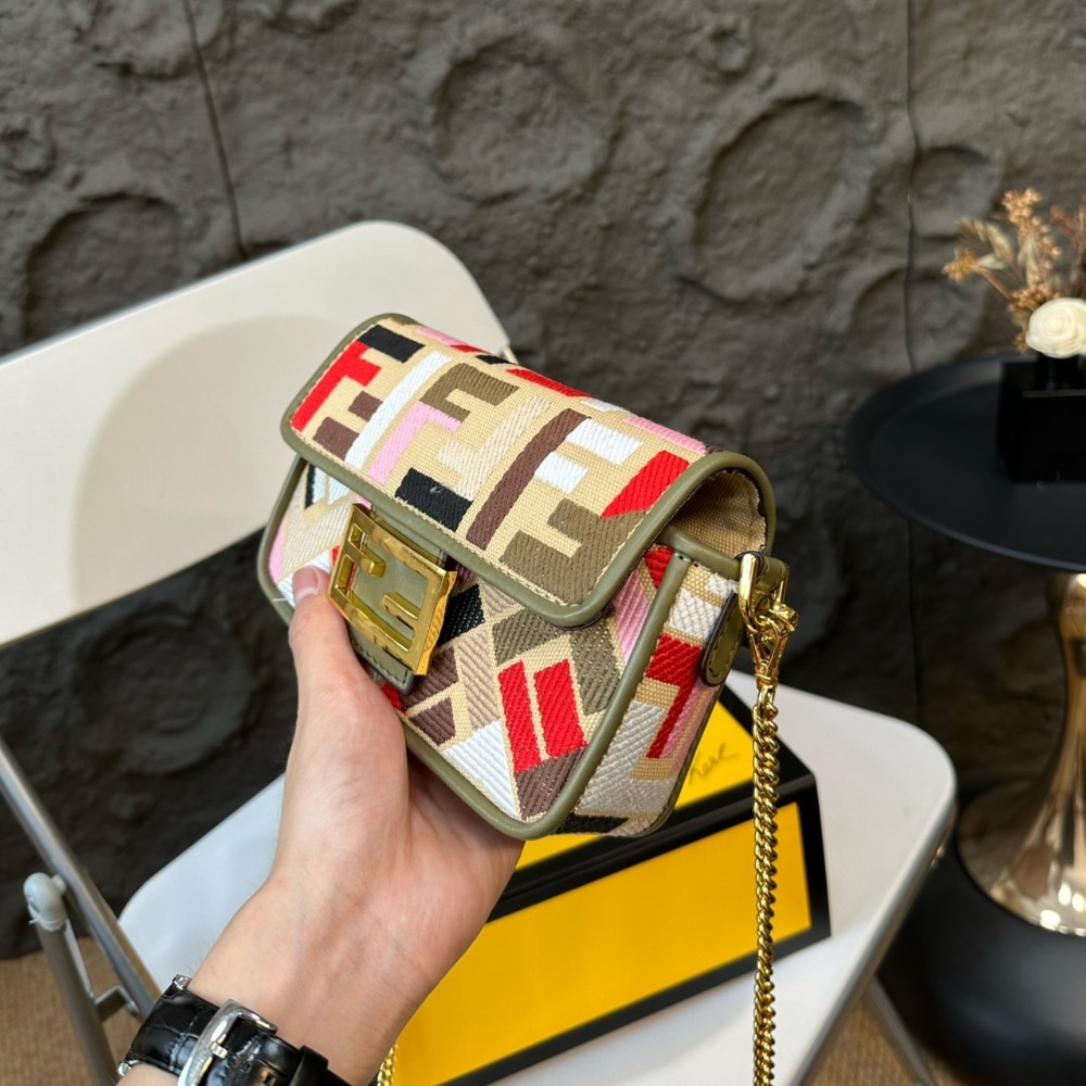 Fendi Baguette Multicolour Canvas Bag With Ff Embroidery Multicolour 18Cm 8Bs017Anh4F1Q6O