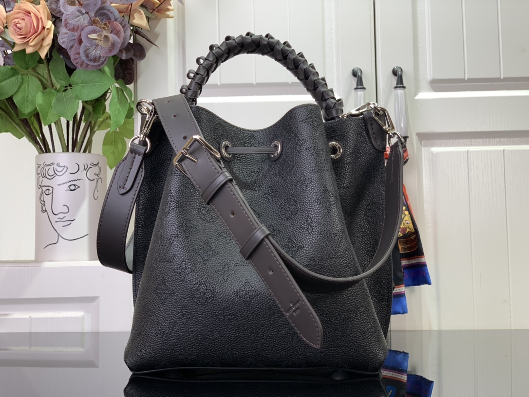 Néonoé Bag
