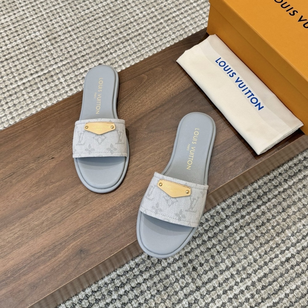 Louis Vuitton Lily Flat Mule Gray 1Agxaa