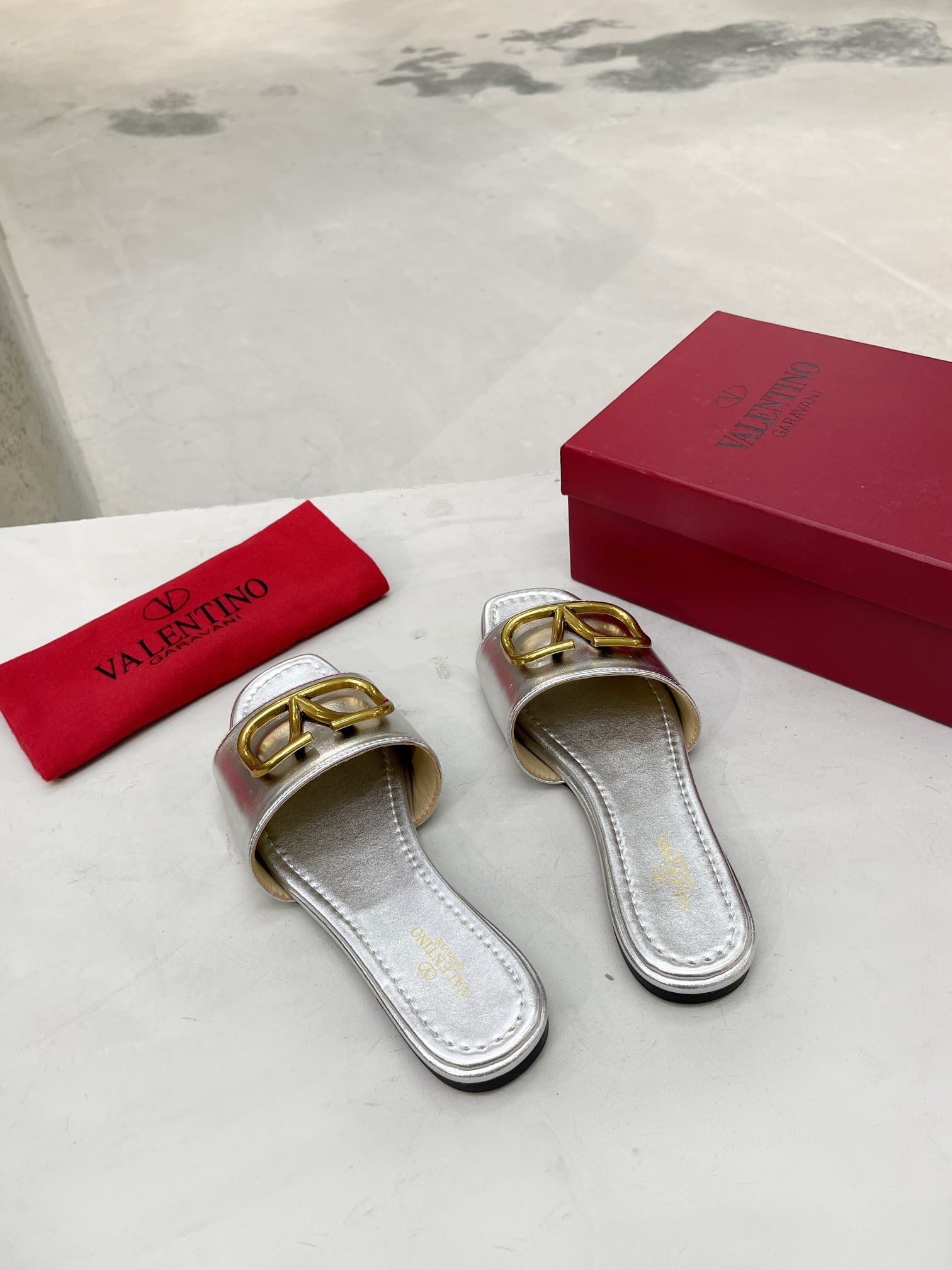 Valentino Garavani VLogo Signature Slide Sandal Silver