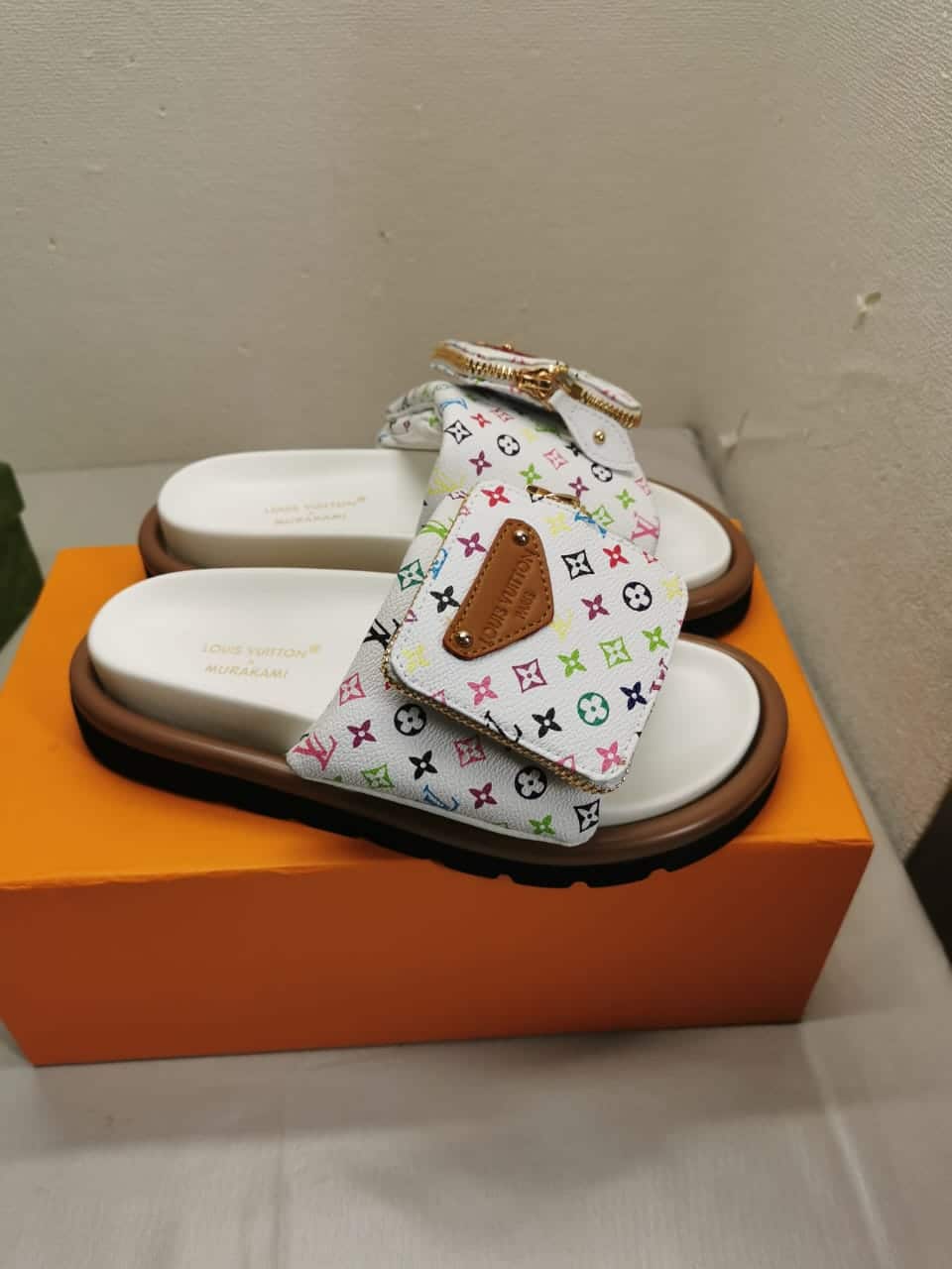Louis Vuitton X Takashi Murakami Pool Pillow Flat Comfort Mule Blanc 1AGVQW