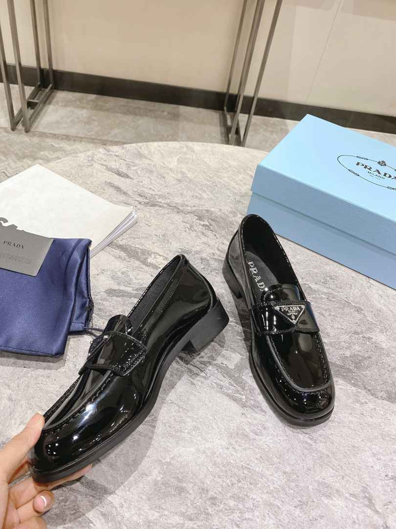Prada Chocolate Brushed Leather Loafers Black 1D246Mulsf0002Fb050