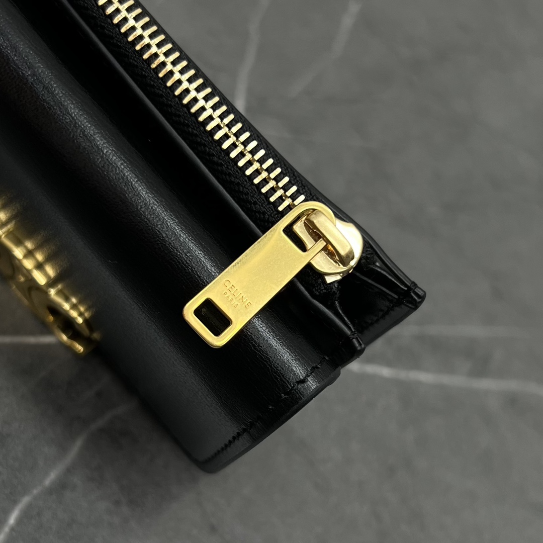 CELINE Wallet