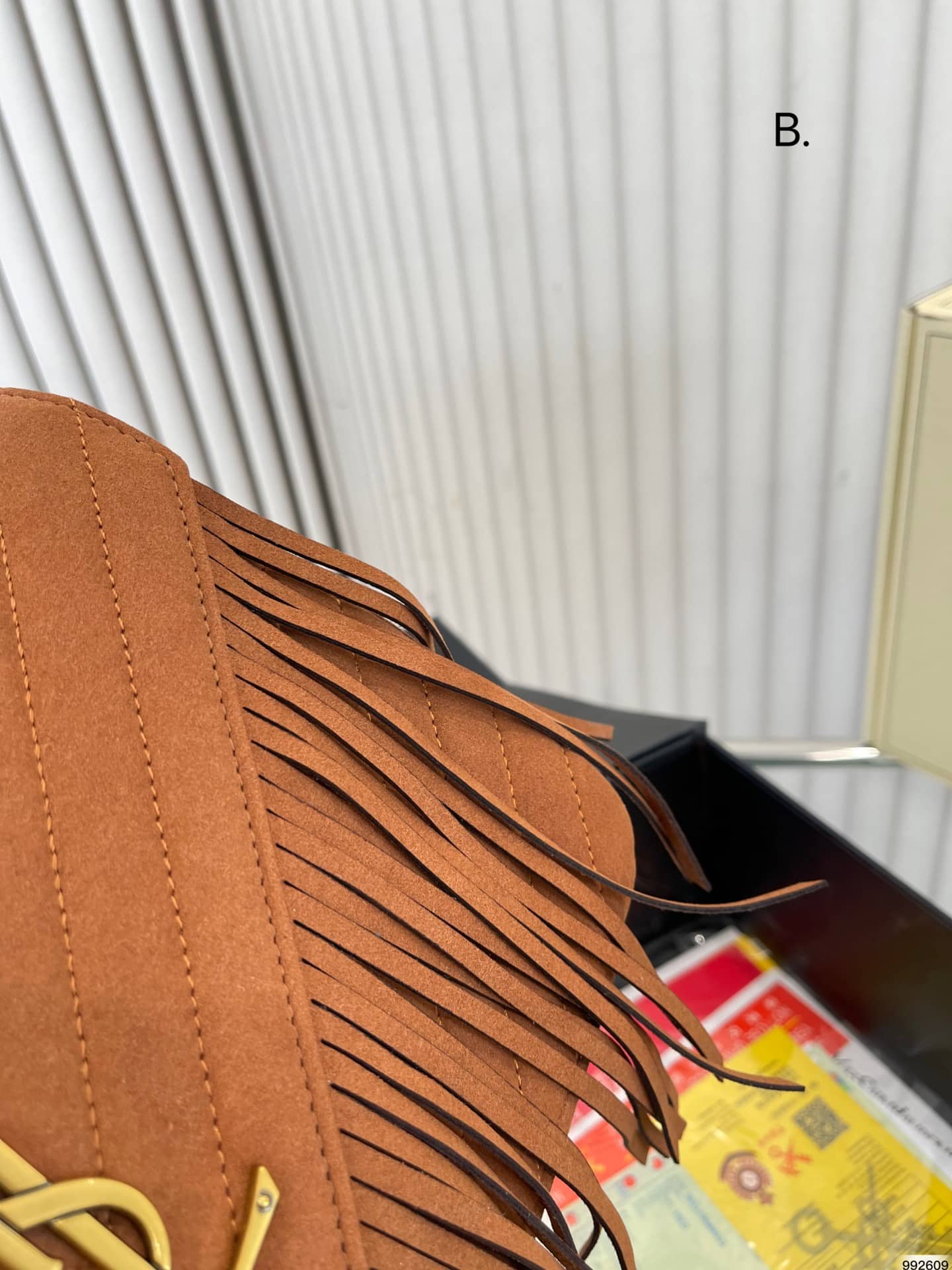 Saint Laurent Medium College Chain Bag In Suede Cinnamon 24cm 531705 0u0k7 7761
