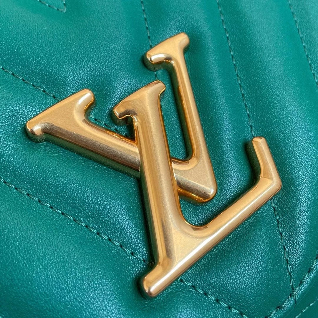 Louis Vuitton New Wave Chain 24Cm Green