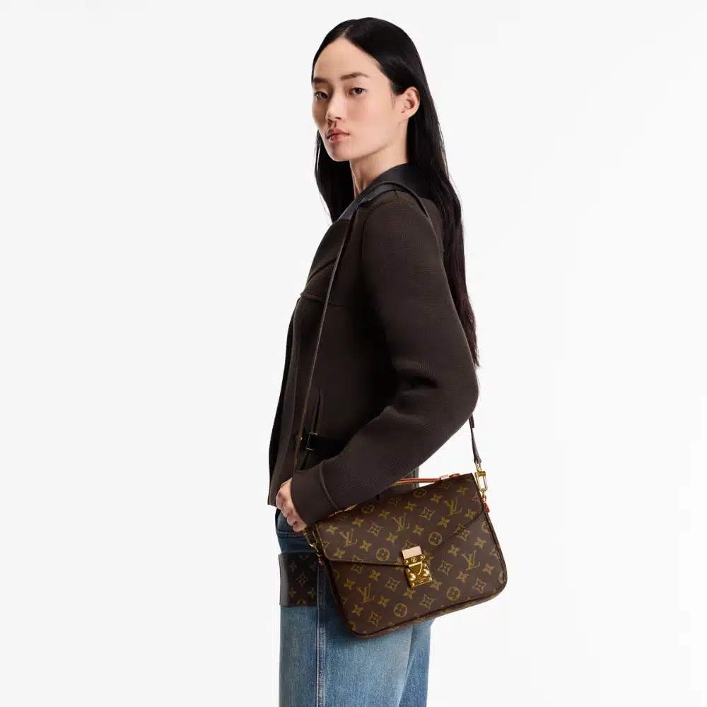 Louis Vuitton Pochette Métis Monogram Canvas Satchel Brown 25cm M44875
