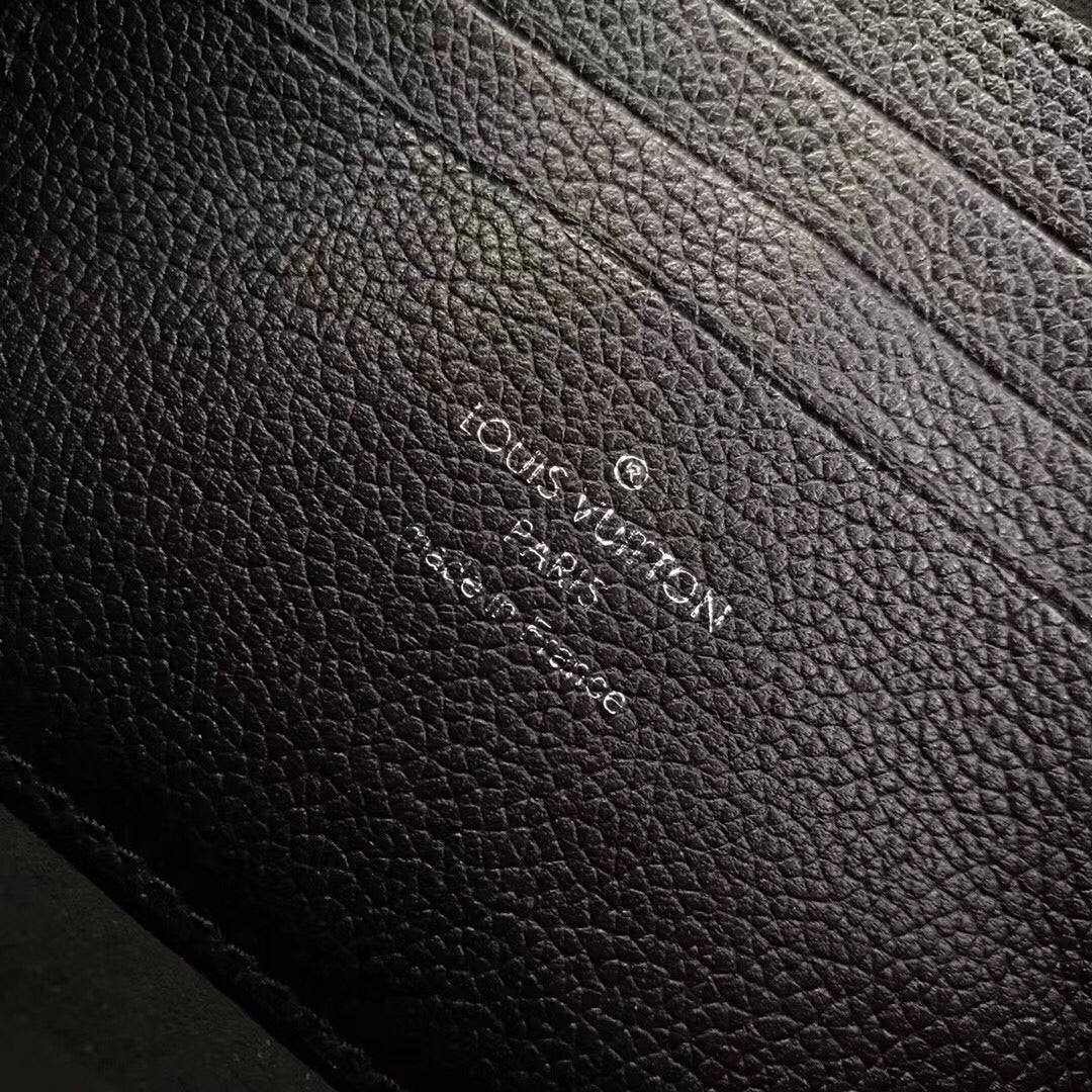 Louis Vuitton Pochette Chain Mylockme 19Cm Black