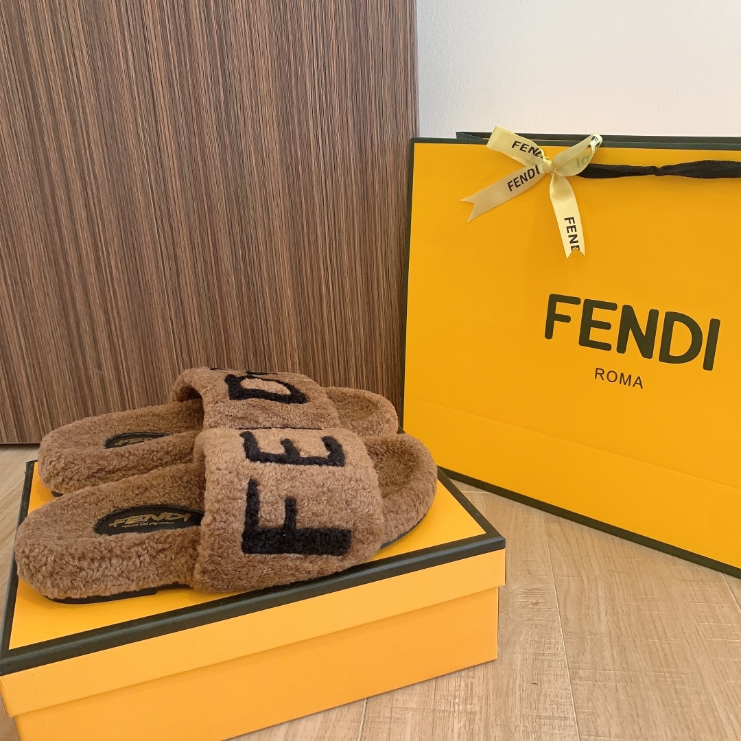 Fendi Fleece Slippers Brown