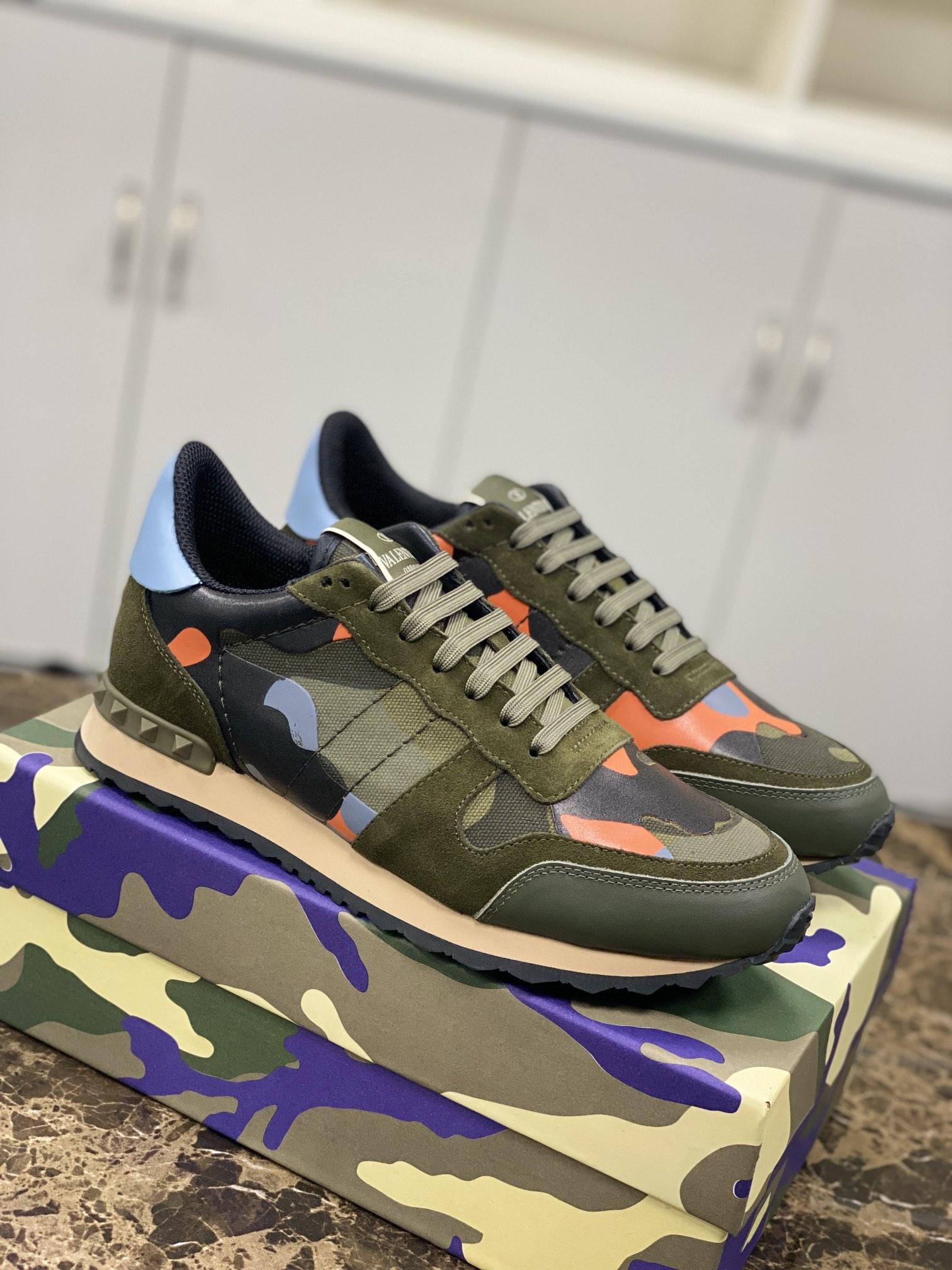 Valentino Sneakers