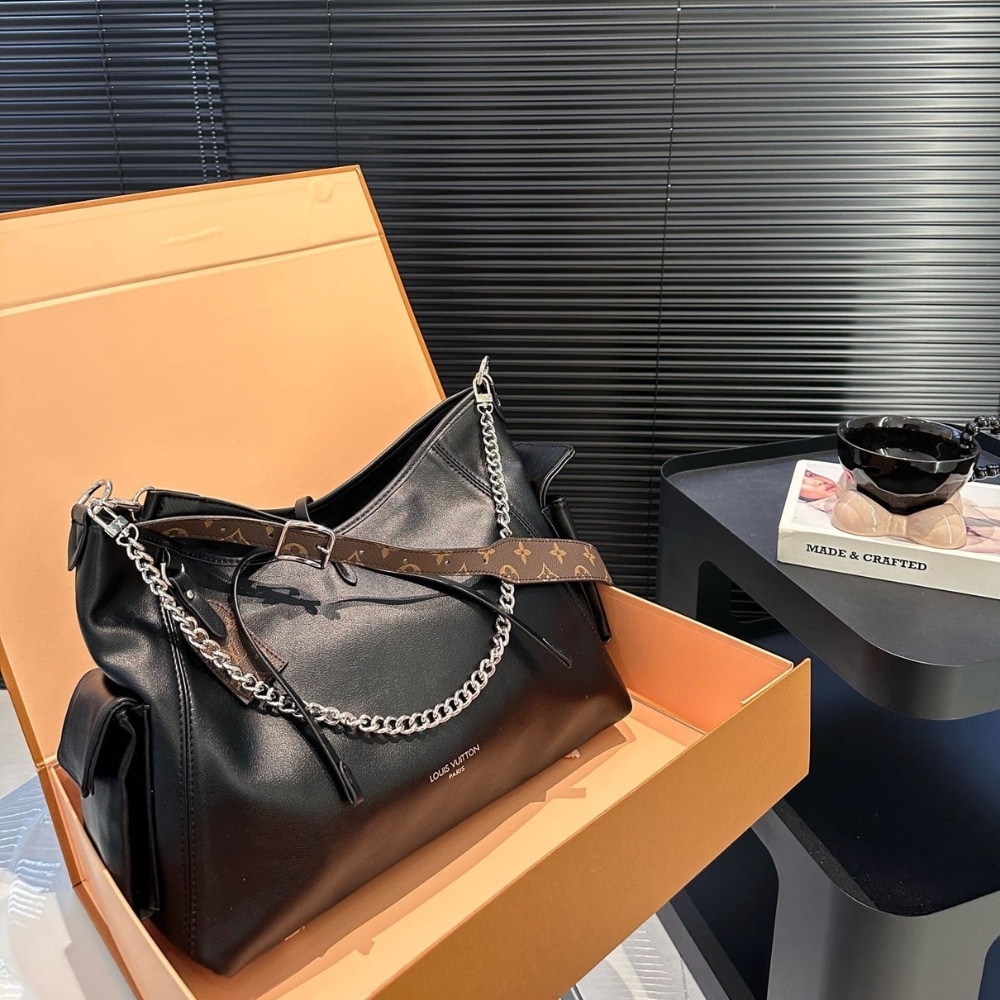 Louis Vuitton Carryall Cargo Vibe PM Bag Black 34Cm M24861