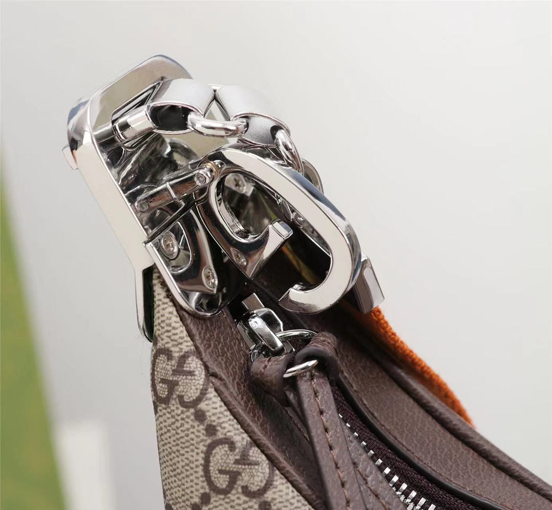 Gucci Gg Attache Large Shoulder Bag 35Cm 702823 96Grn 4091
