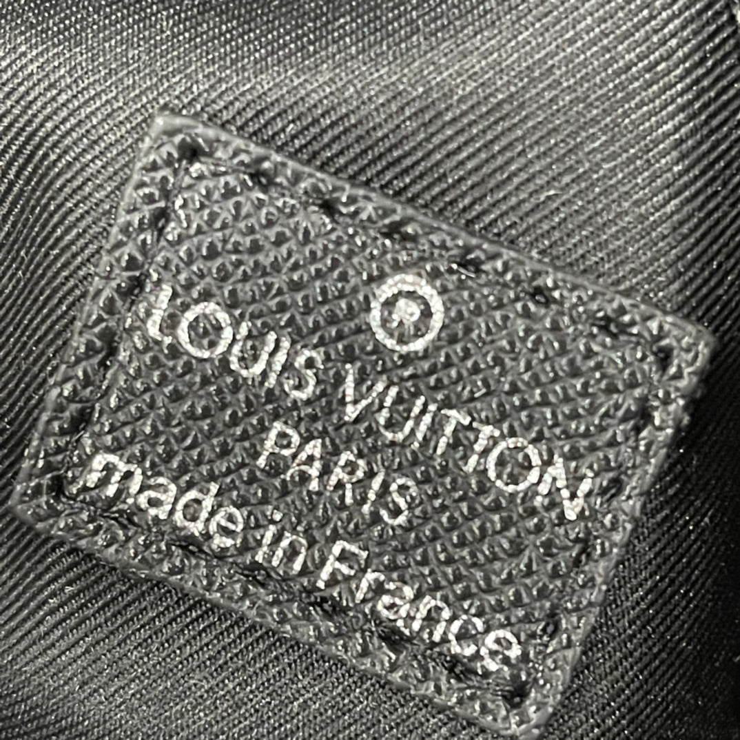 Louis Vuitton Duo Sling Bag Full Black 42Cm M30936