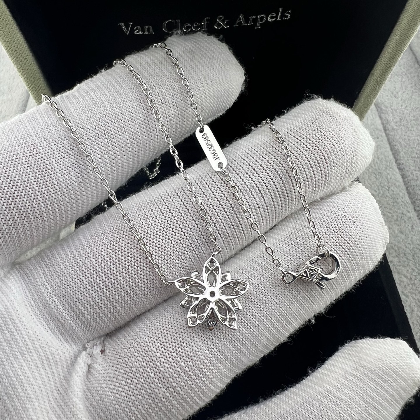 White gold full diamond hollow lotus necklace