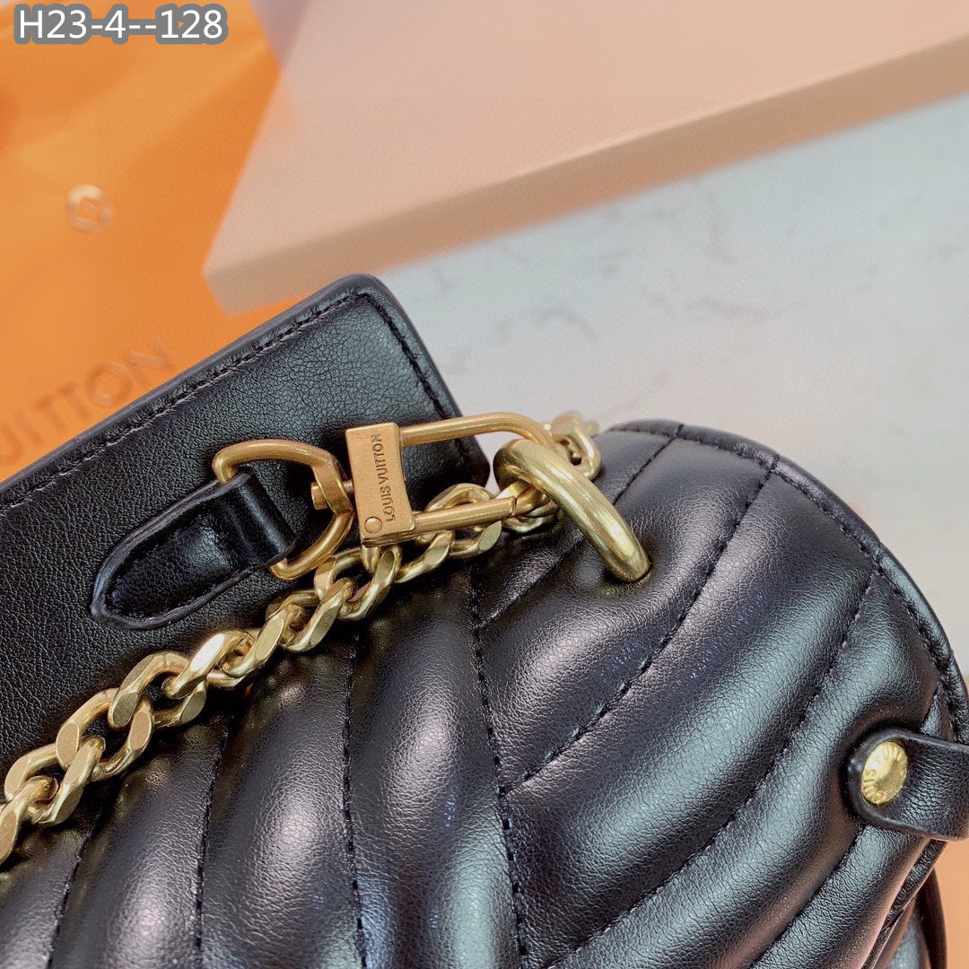 Louis Vuitton New Wave Chain Bag Black 25Cm M55206