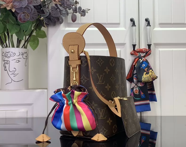 LOUIS VUITTON M26642 All in BB