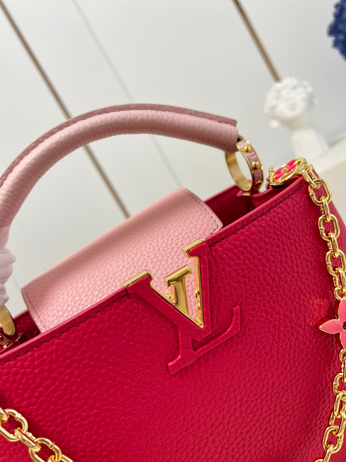 Louis Vuitton Capucines Mm Scarlet Red 27Cm
