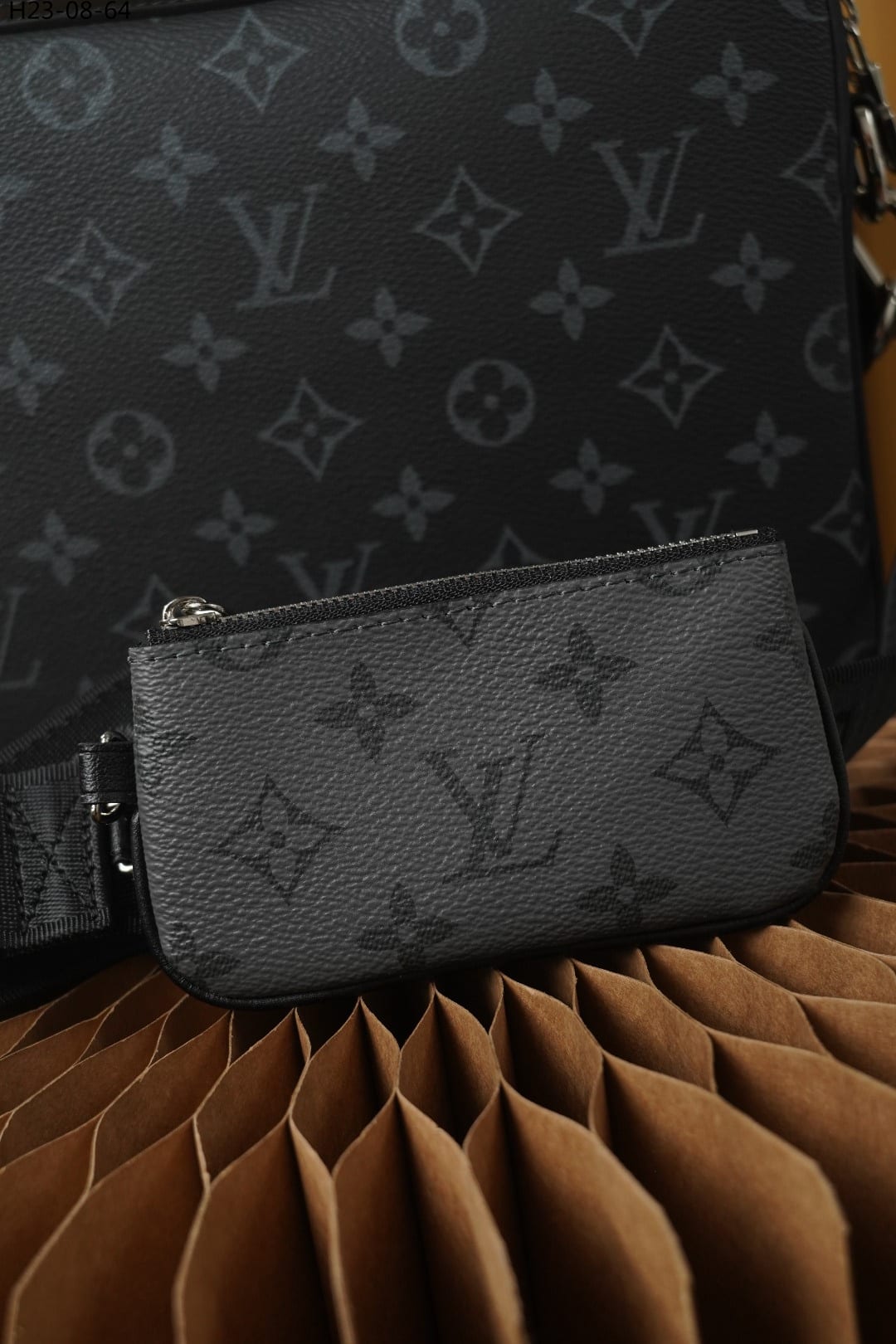 Louis Vuitton Trio Messenger 25Cm M69443