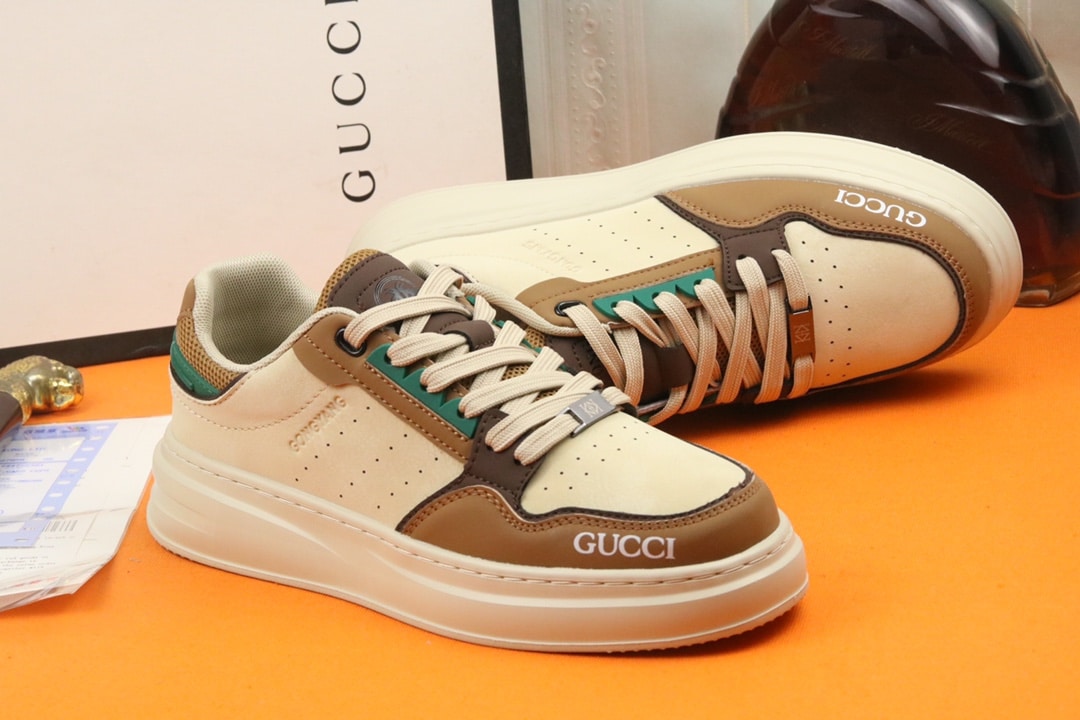 Gucci Gg Sneaker Leather In Beige And Green