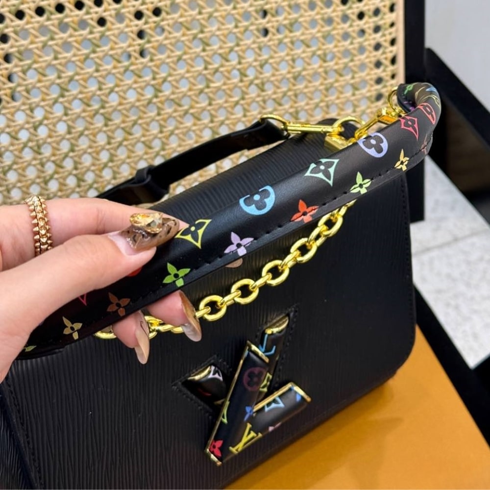 Louis Vuitton X Takashi Murakami Lv Twist MM Slim Bag Black 23cm M13243