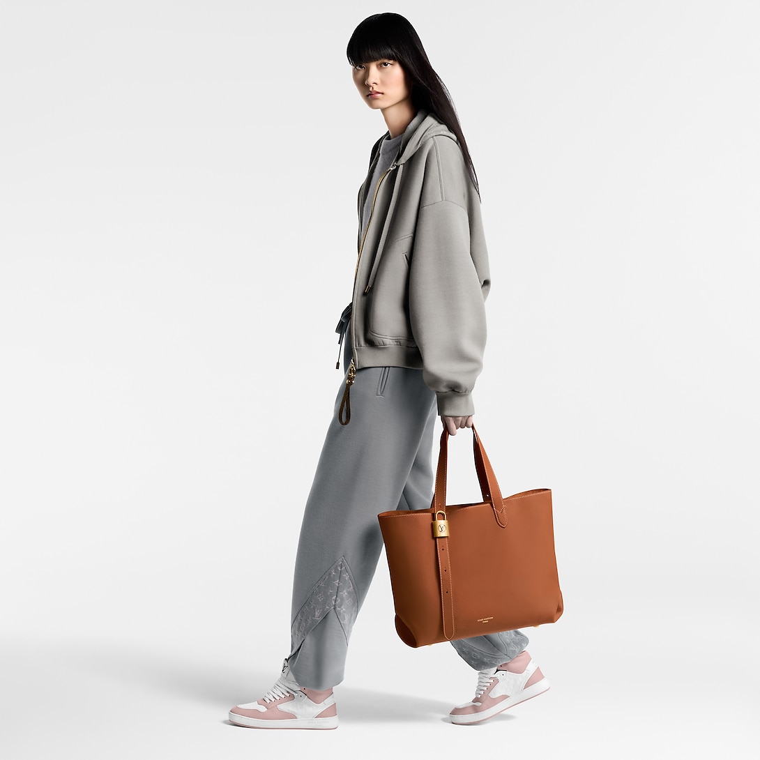 Louis Vuitton LV Low Key Cabas MM Cognac Brown M25342 47cm/ 18.5in