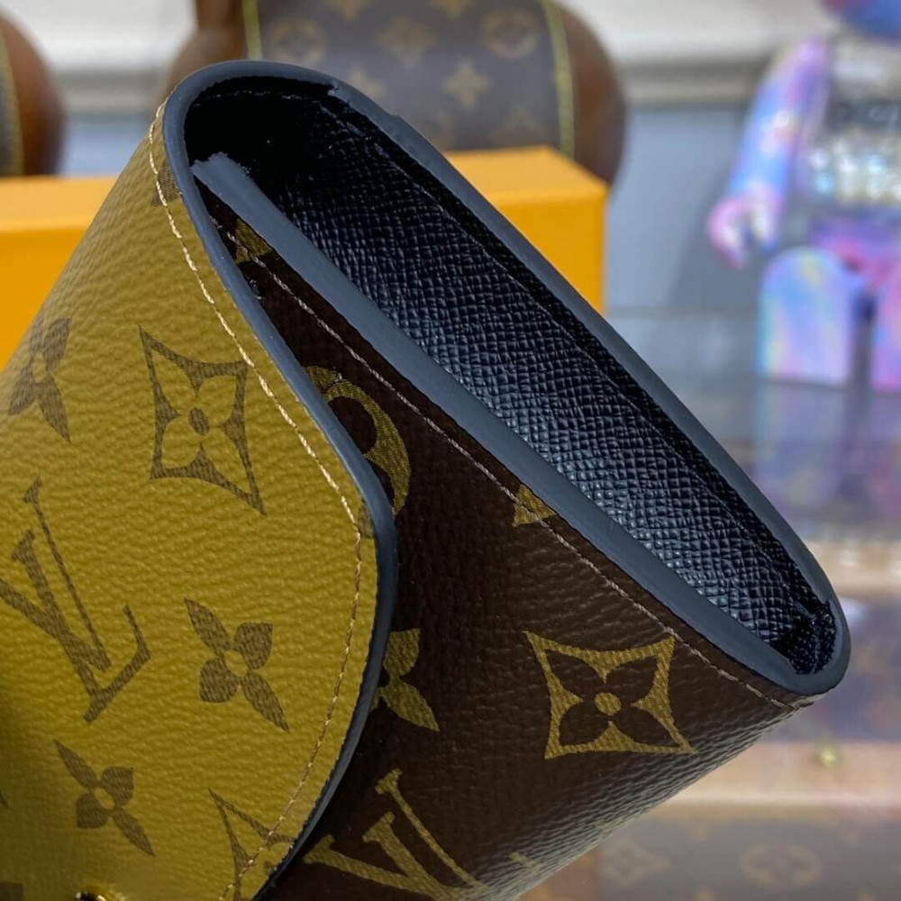 Louis Vuttion Emilie Wallet