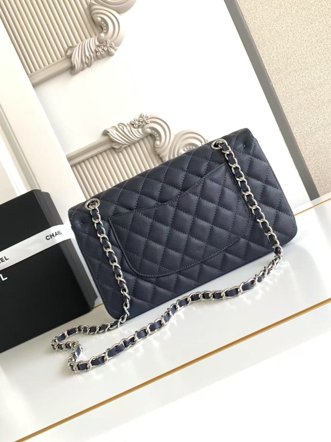 Chanel Classic Flap Bag 25 cm Navy Blue Silver-Tone Hardware A01112
