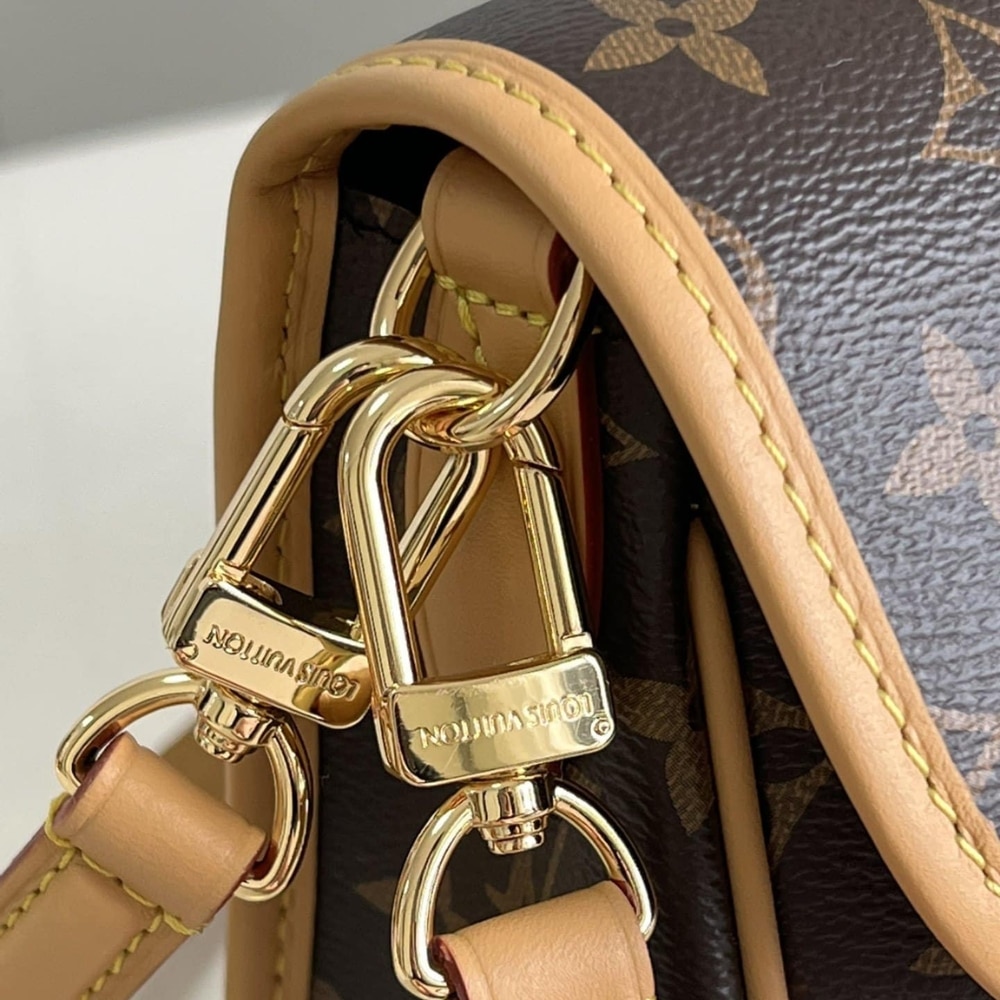 Louis Vuitton Diane Monogram Canvas Black 24Cm M45985