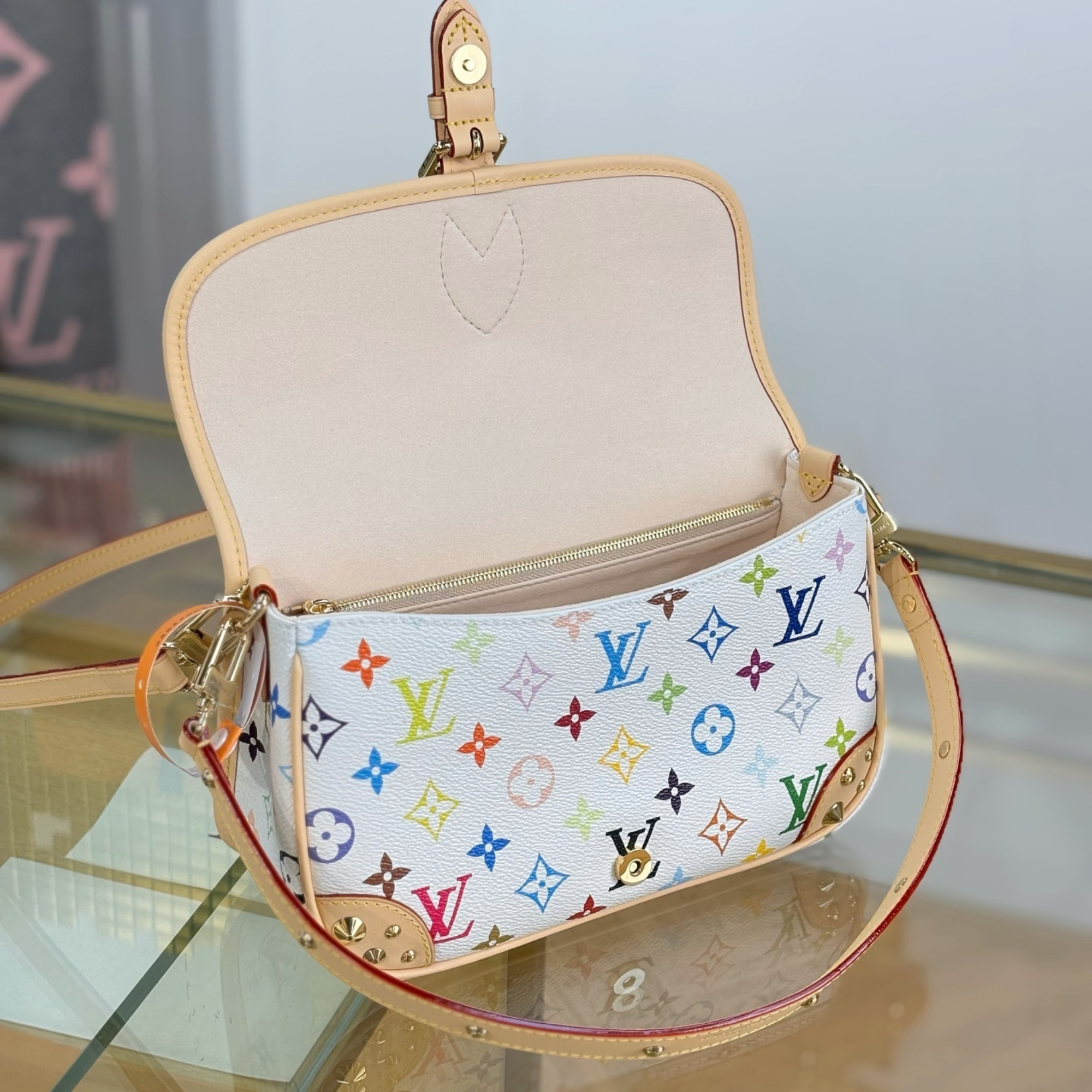 Louis Vuitton Diane LV x TM M27866 24cm/9.4in