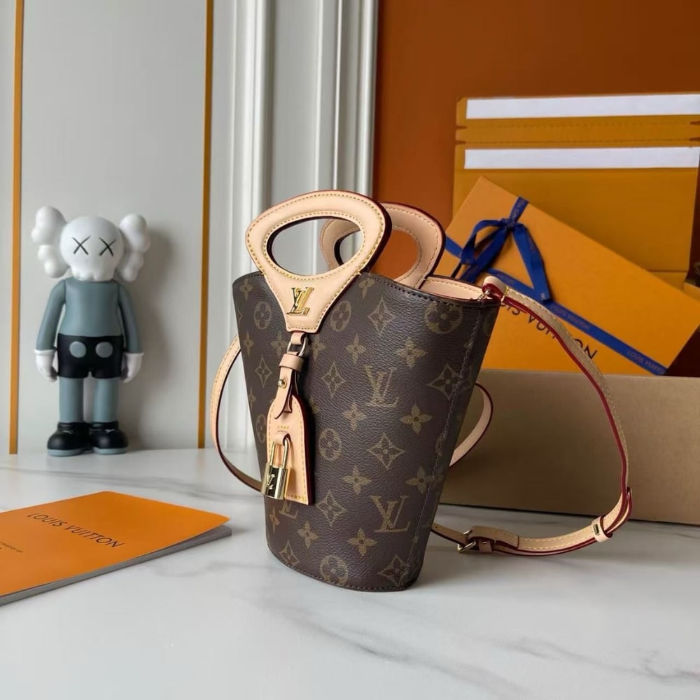 Louis Vuitton Rivage BB 18Cm M14680
