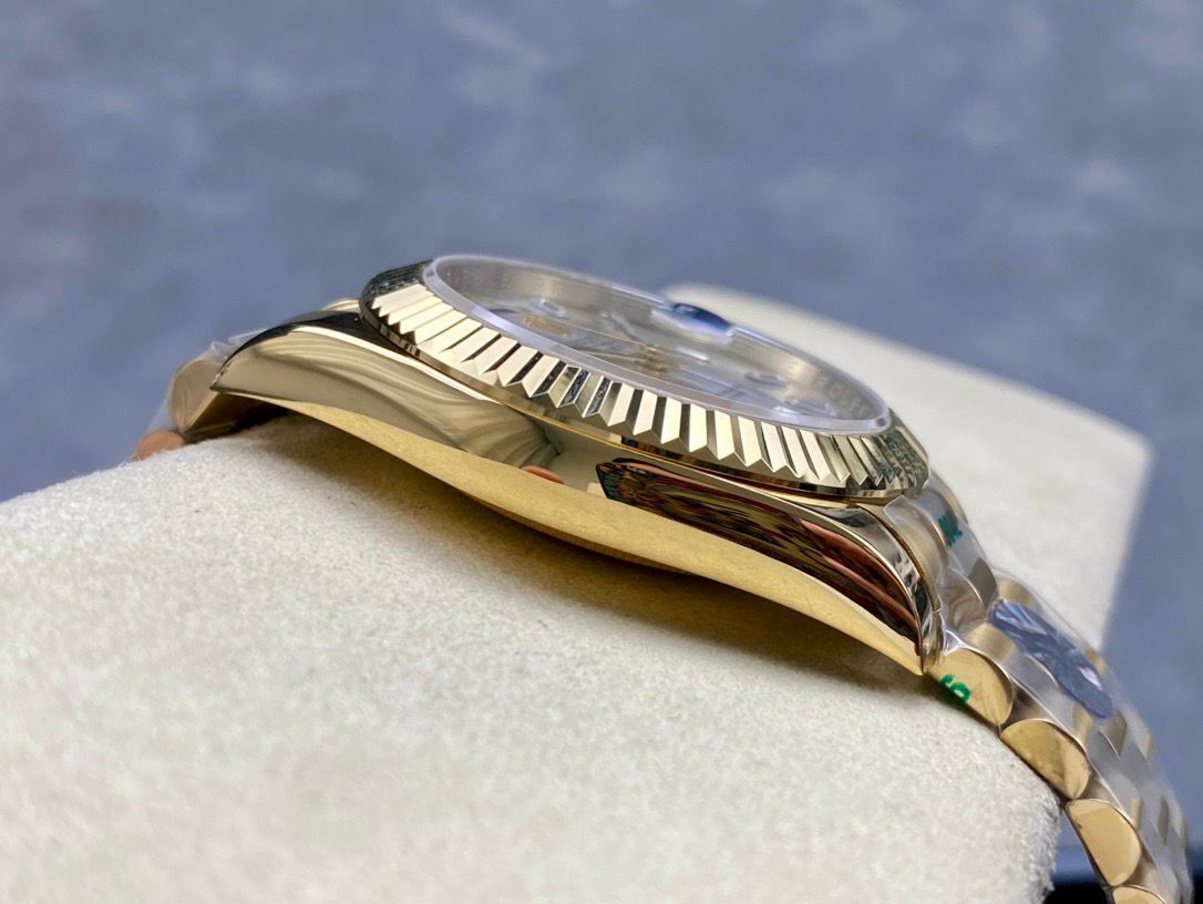 [SUPER CLONE] Rolex Day-Date 40mm Yellow Gold