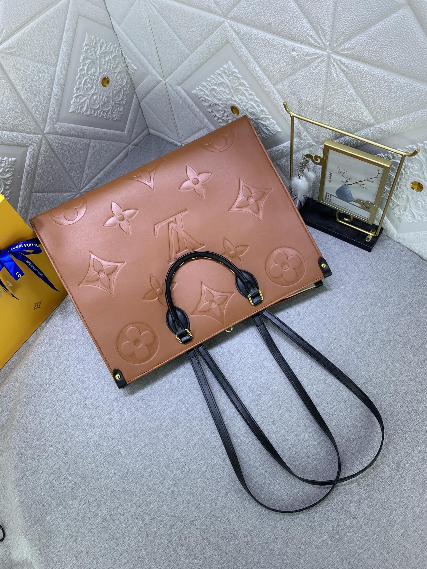 Louis Vuitton LV Crafty Onthego Gm Brown 41Cm
