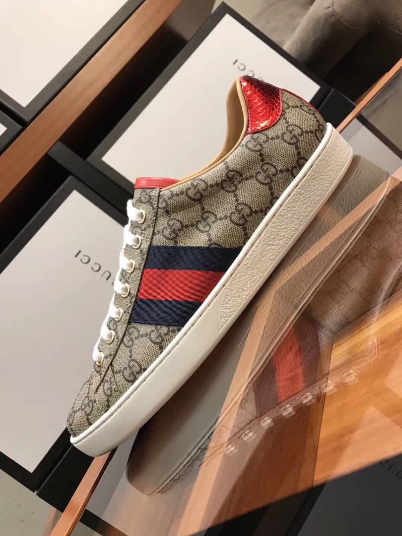 Gucci Women’S Ace Supreme