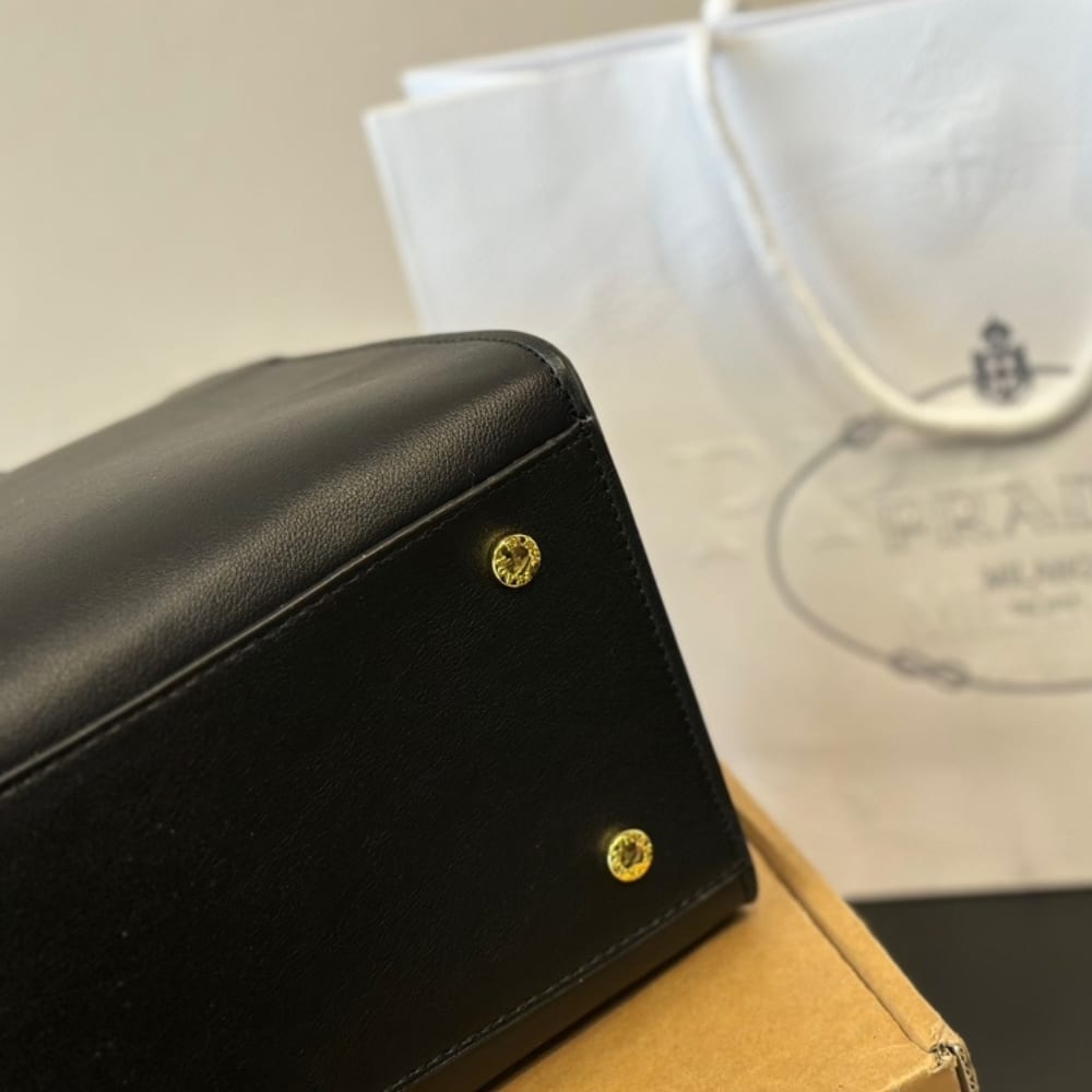Prada Medium Leather Tote Bag Black 32Cm