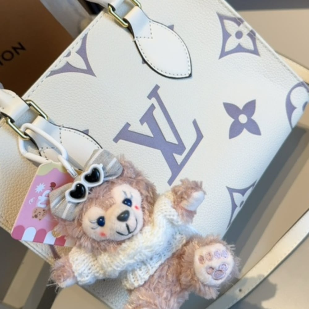 Louis Vuitton Onthego PM Dove White 25Cm